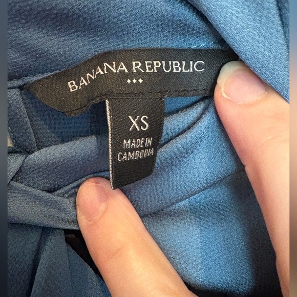 Banana Republic Satin Blue Women's Top - Picture 6 of 6